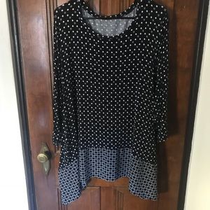 Black and White Tunic Top